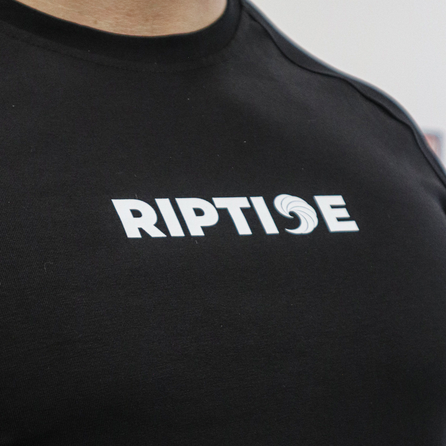 Wave Fitted Tee Shirt